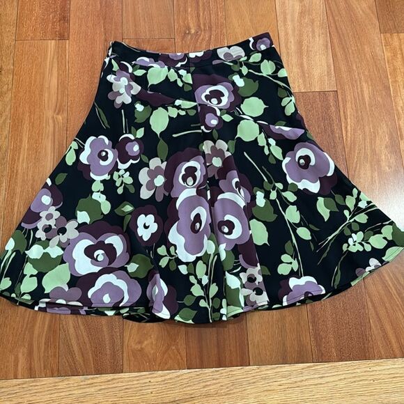 Ann Taylor Women A Line Skirt Purple Floral Chiffon Lined Zip Career size 8 - Picture 2 of 7